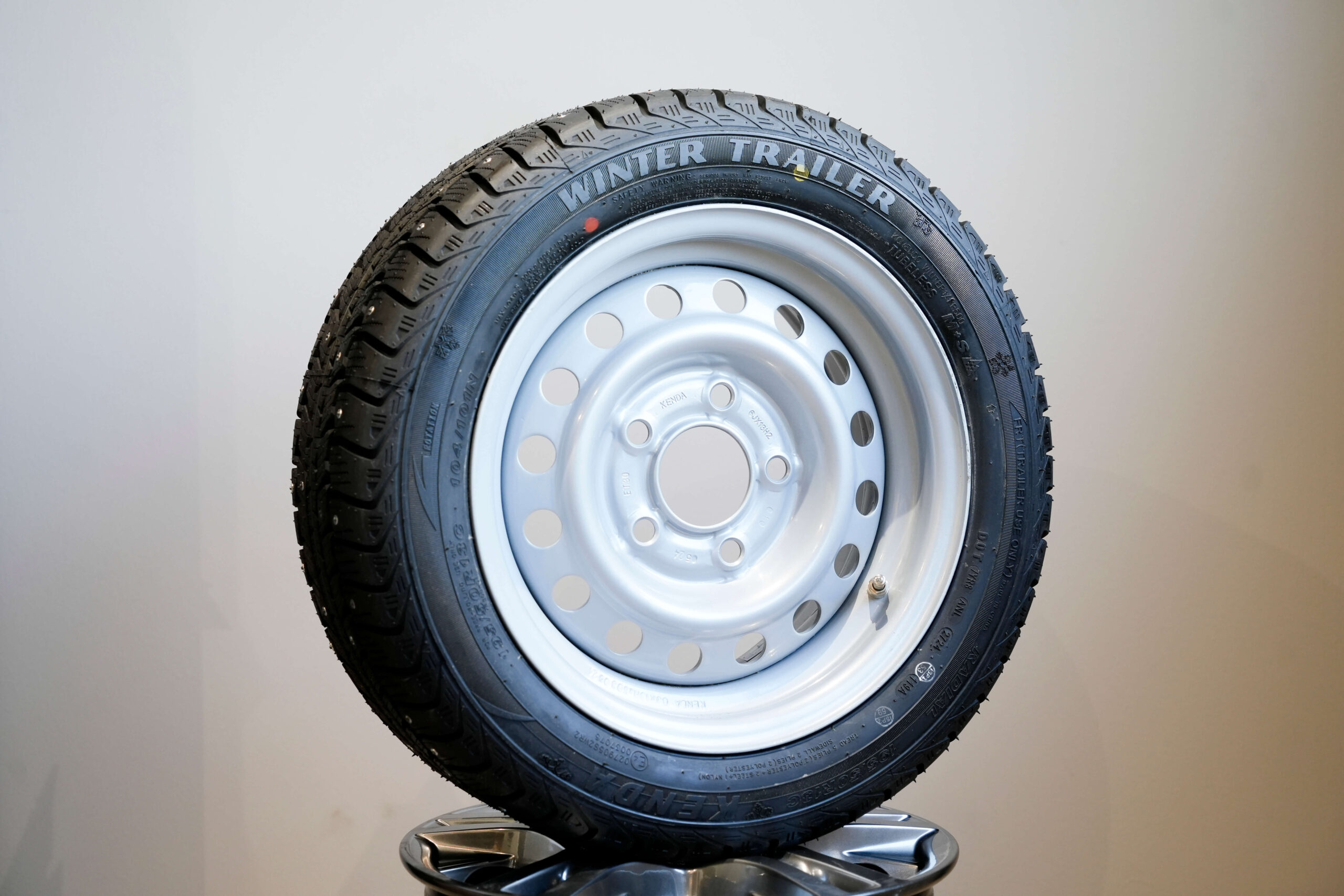 Nastarengas 195/50 R13C M+S