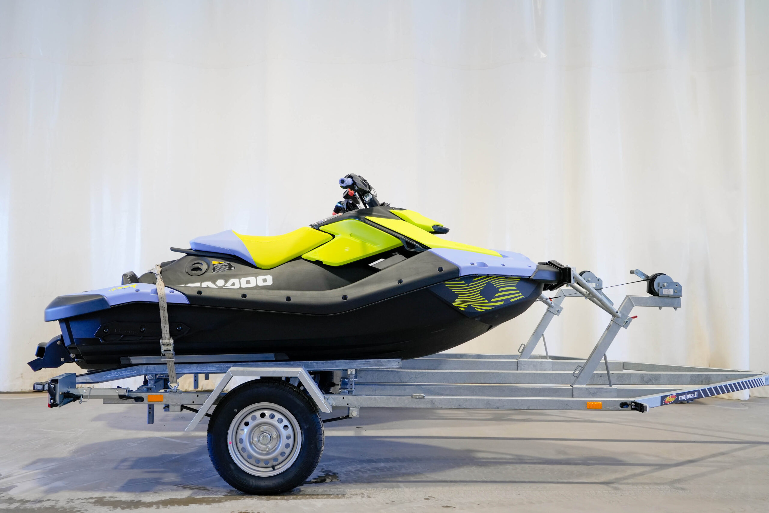 Majava VT 750 Kg 550 X 255 Cm DUOJET Trailertukku Oy