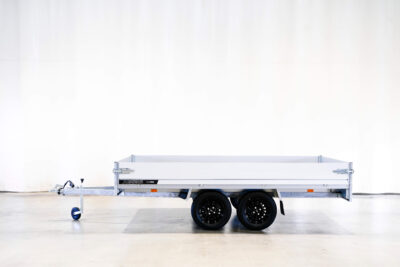 Jarruttomat lavettikärryt