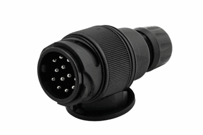 Peräkärryn pistokkeet