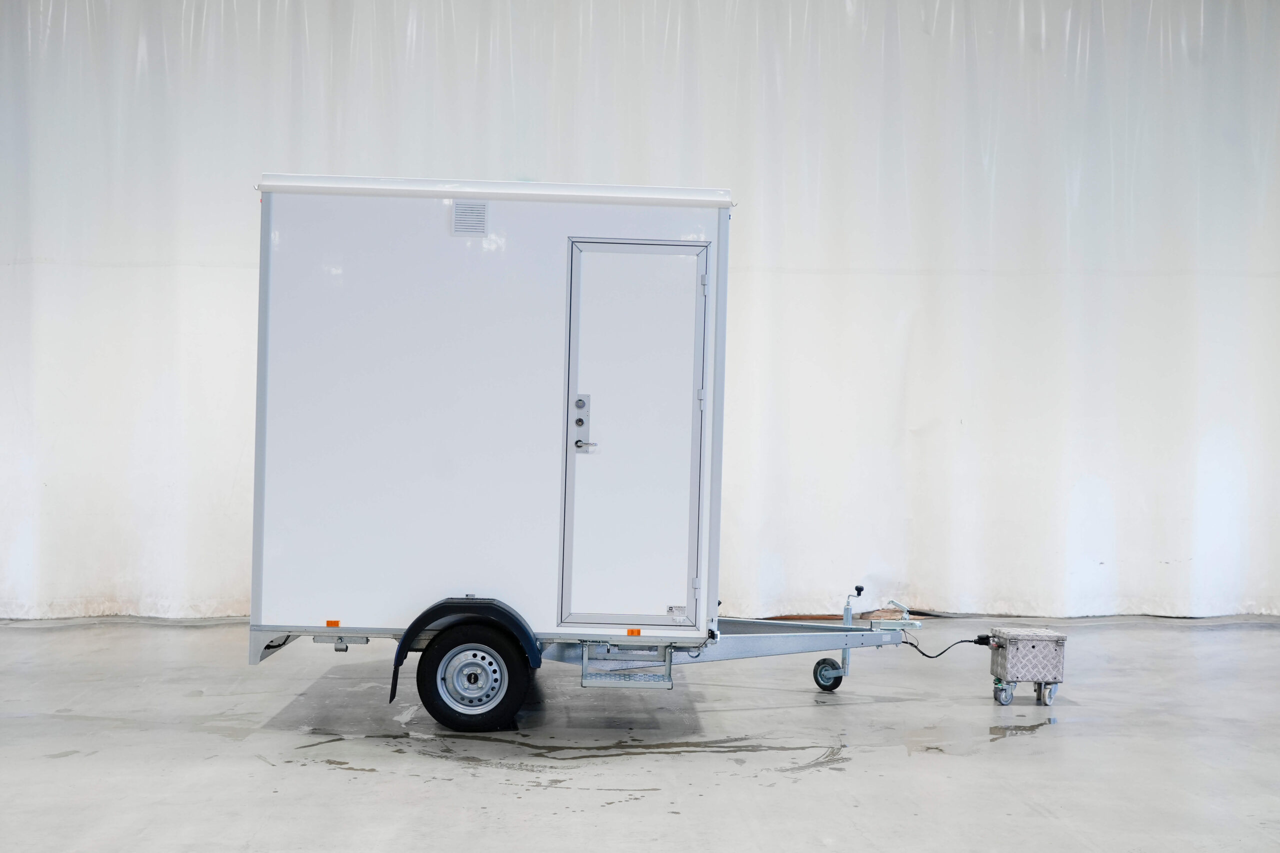 Alro siirrettävä suihkullinen WC (S218) - Image 3