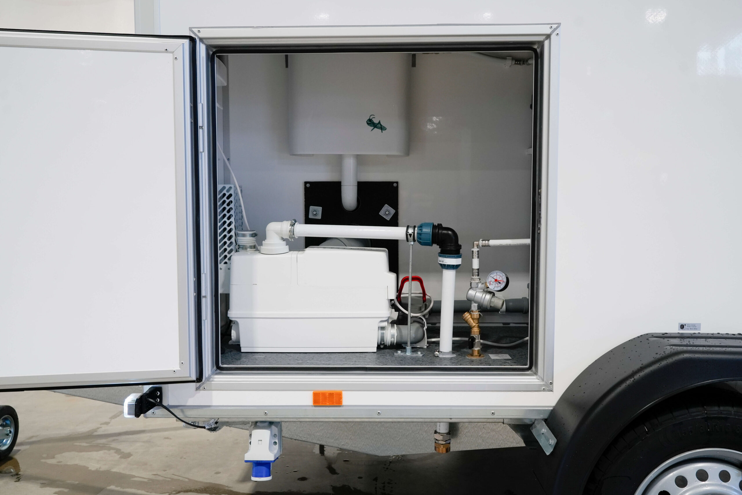 Alro siirrettävä suihkullinen WC (S218) - Image 11