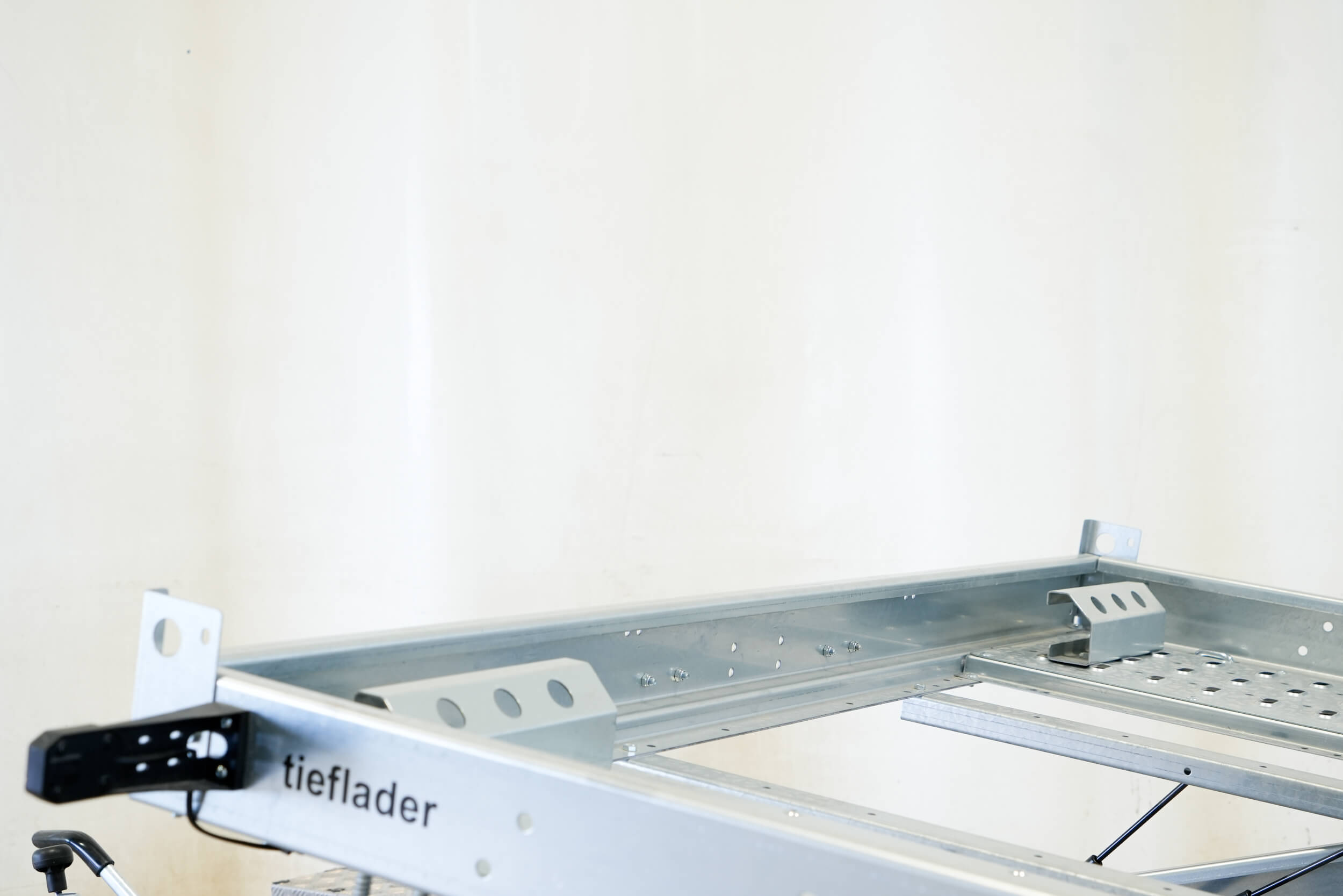 MARTZ GT Tieflader 2000kg (401 x 186 cm) -autotraileri - Image 14