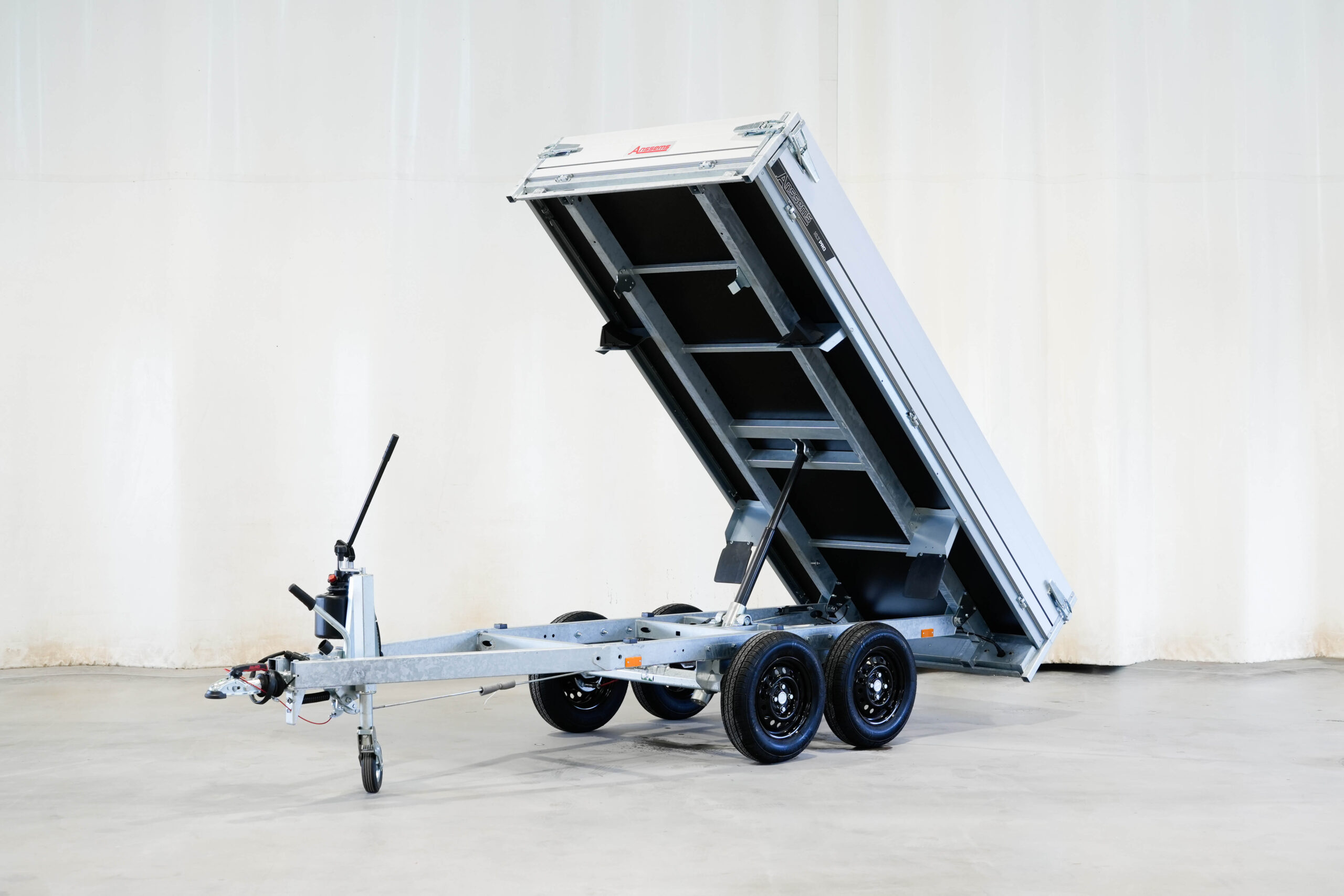 ANSSEMS KLT PRO 2000 kg (305 x 150 cm)